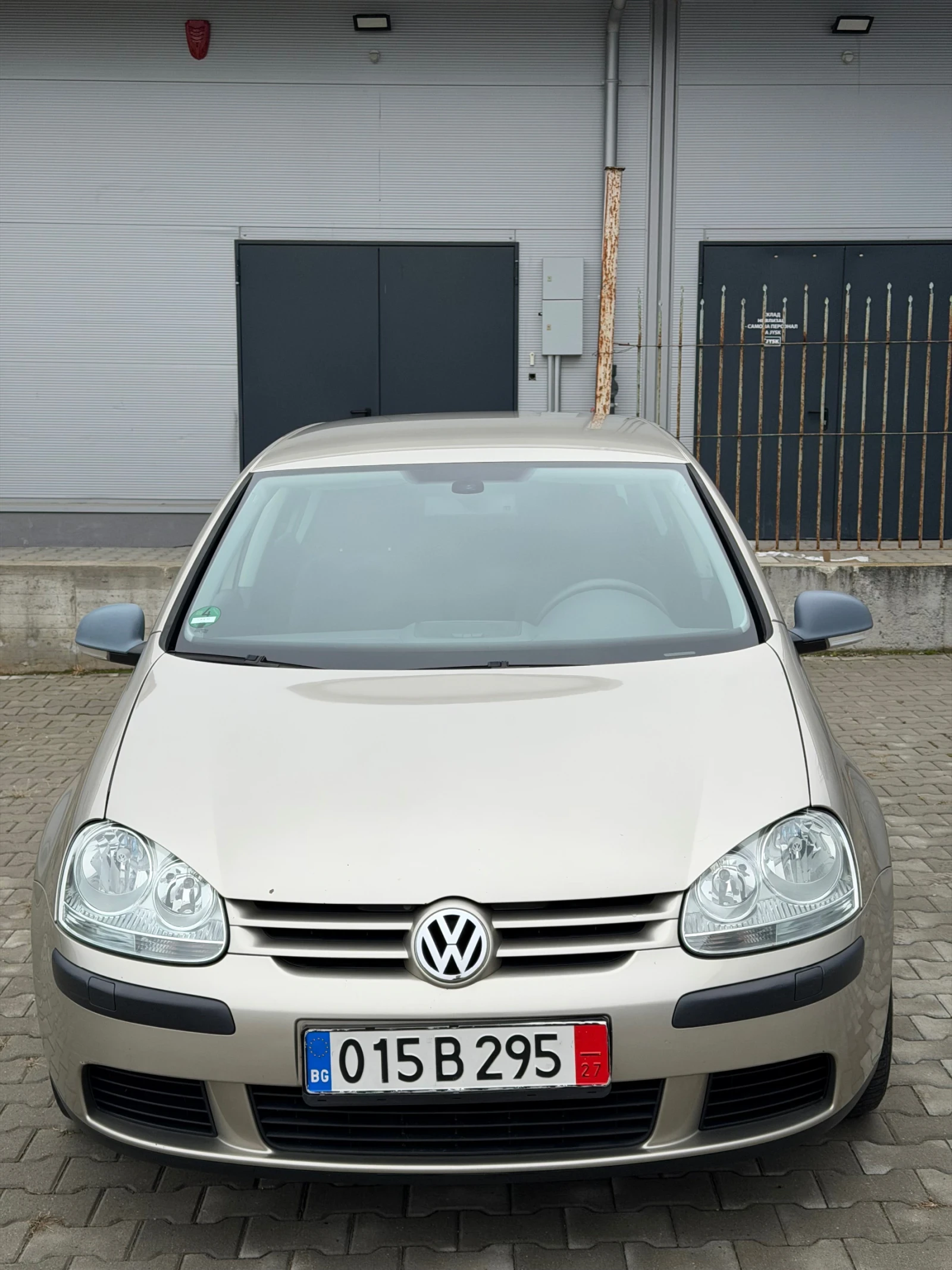 VW Golf 1.4 FSI , снимка 2 - Автомобили и джипове - 53932985