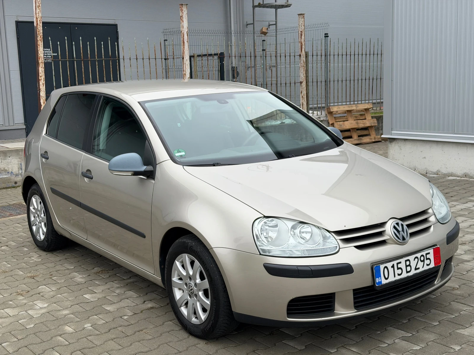 VW Golf 1.4 FSI , снимка 3 - Автомобили и джипове - 53932985