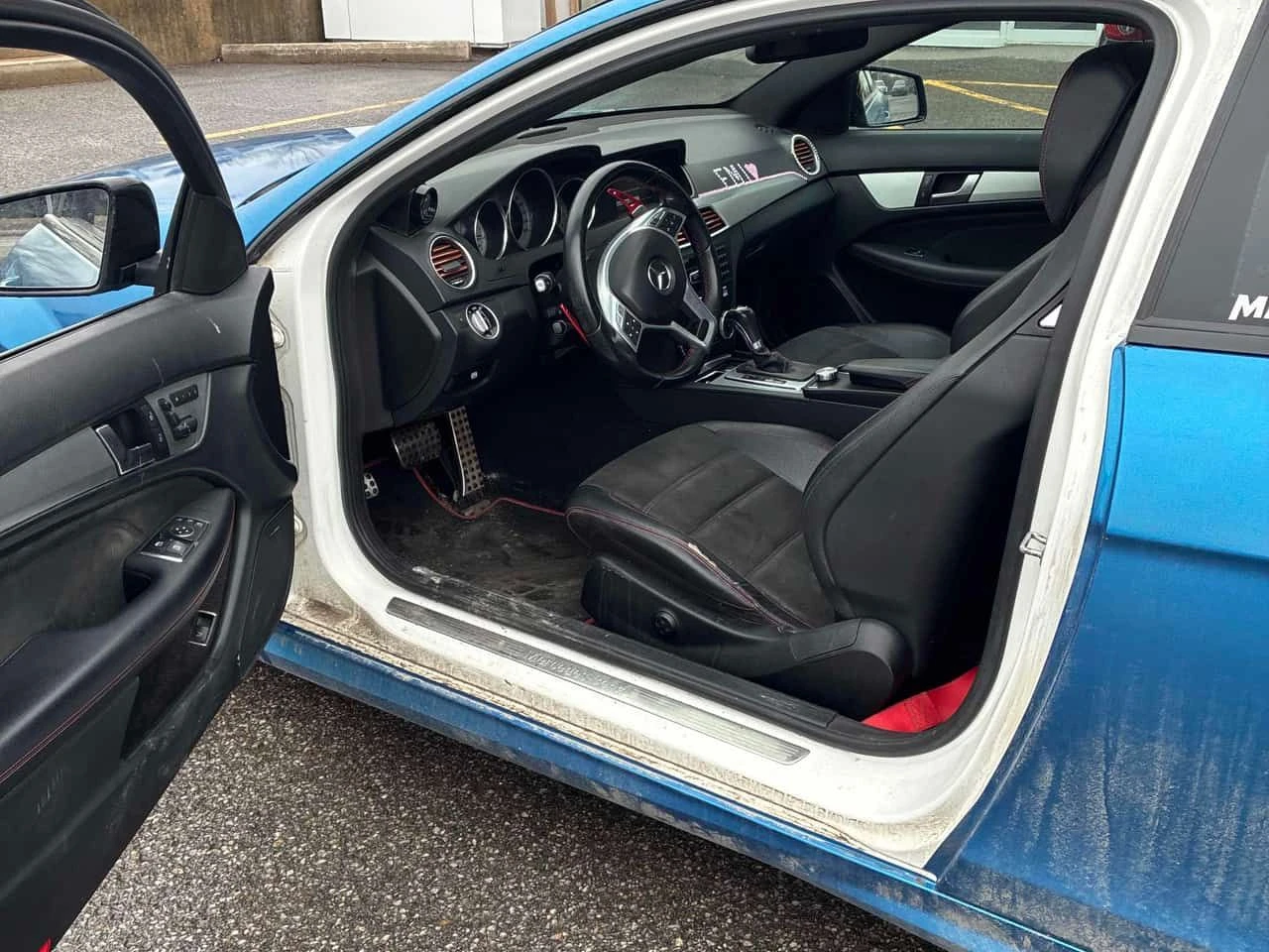 Mercedes-Benz C 250 AMG LINE/CARFAX/ПОДГРЕВ/ПАМЕТ/ПАНО/АЛКАНТАРА, снимка 6 - Автомобили и джипове - 54084751