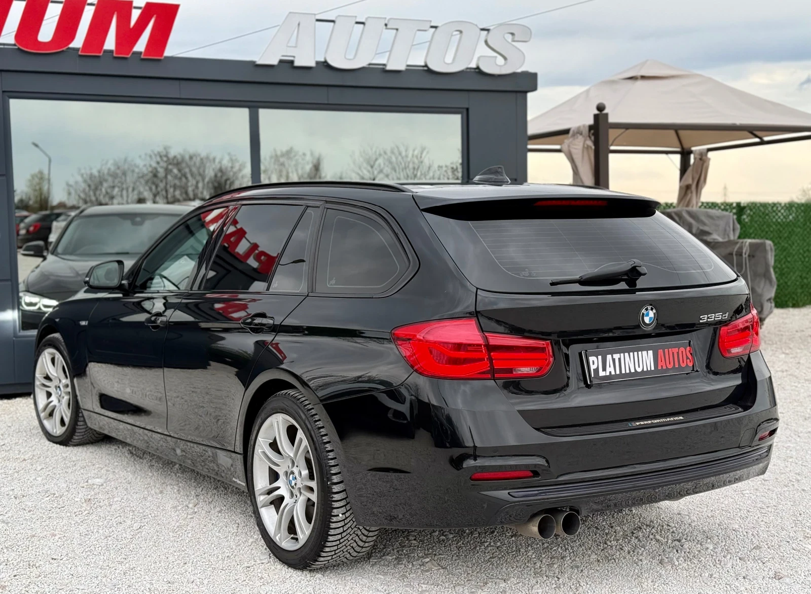 BMW 335 335d Sport 313hp / Distronic / Кожа /, снимка 7 - Автомобили и джипове - 54151117
