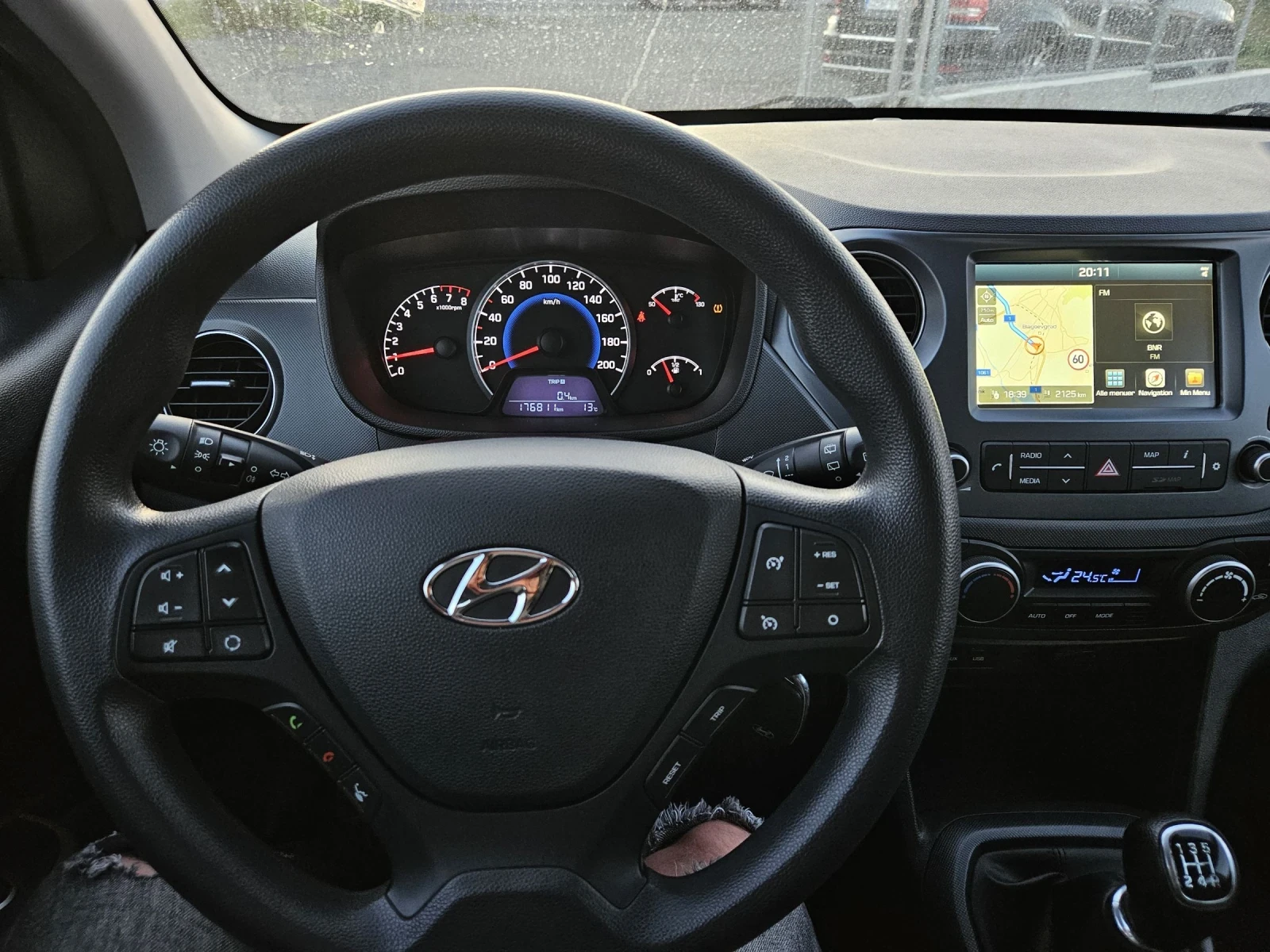 Hyundai I10 1.0 FACELIFT NAVI Euro6, снимка 14 - Автомобили и джипове - 54295496