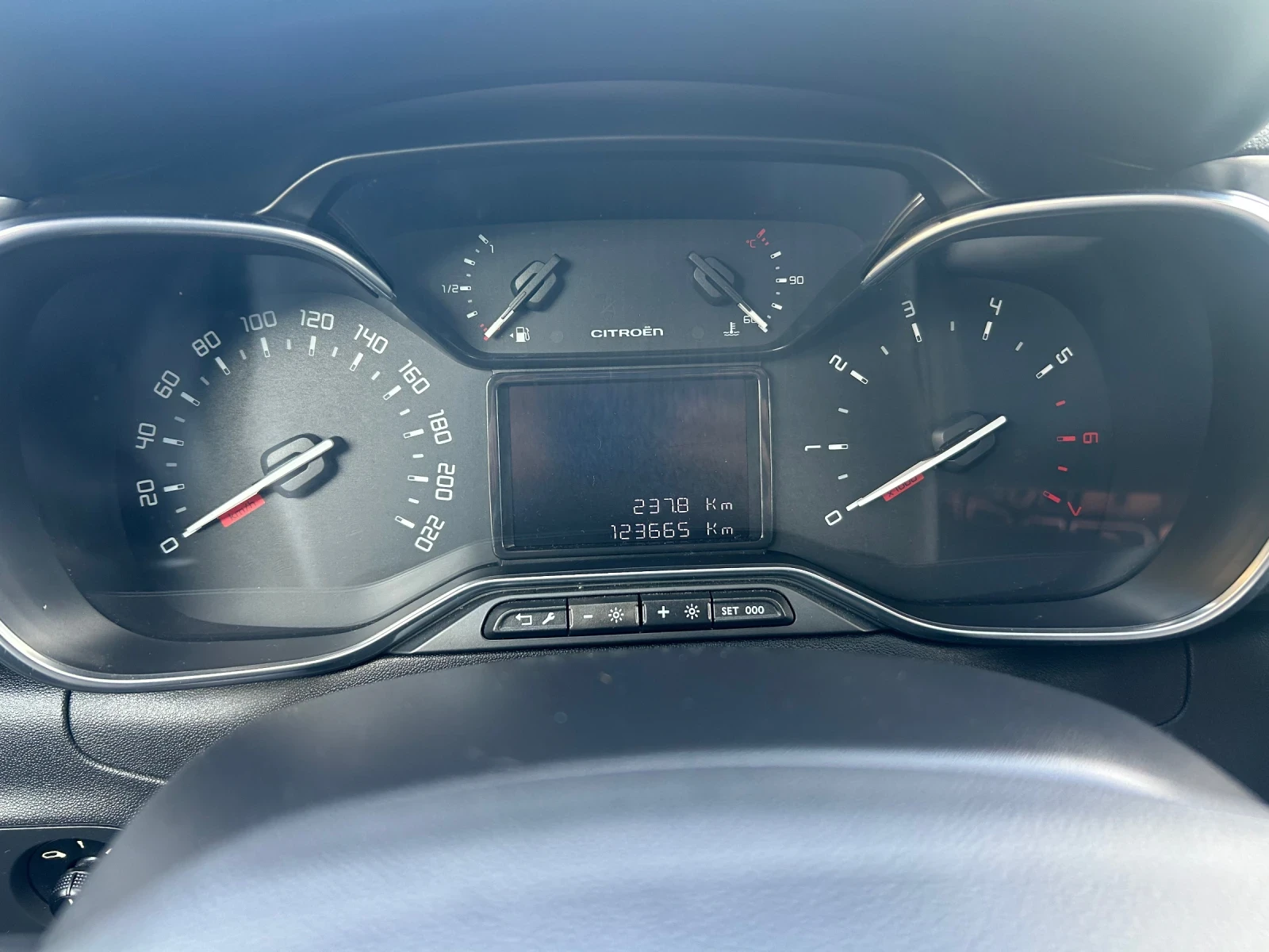 Citroen C3, снимка 12 - Автомобили и джипове - 54597369