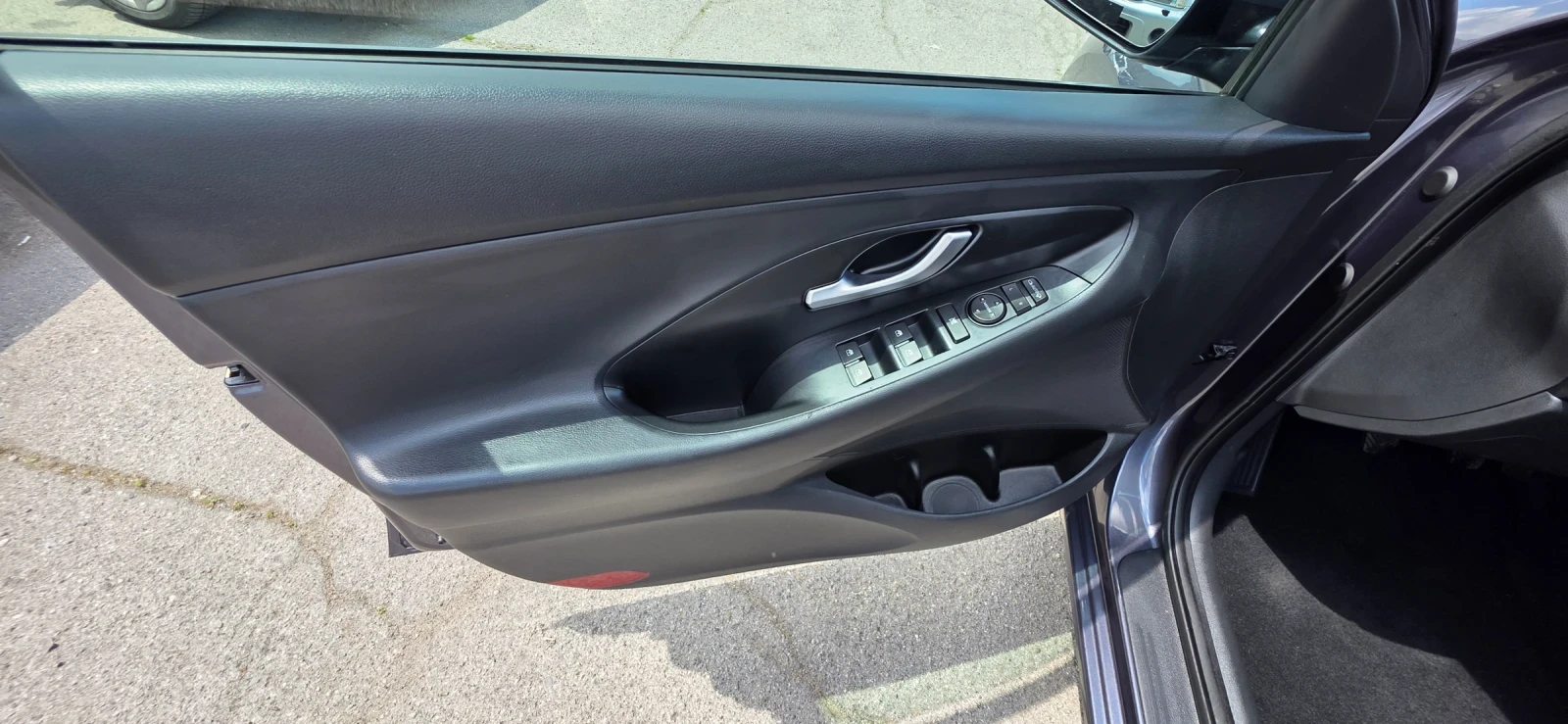 Hyundai I30 1.6 CRDI 16V 110k.c EURO 6D , снимка 9 - Автомобили и джипове - 54623354
