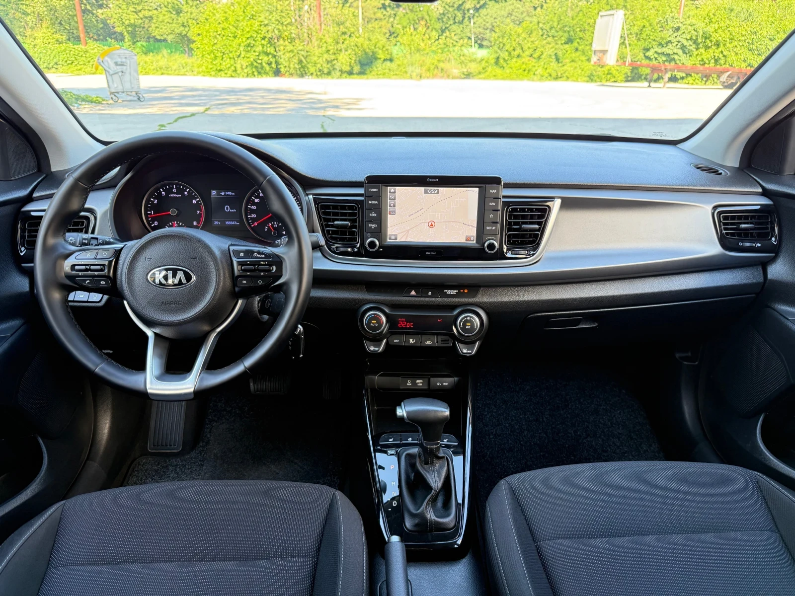 Kia Rio 1.4i AUTOMATIC, снимка 8 - Автомобили и джипове - 54874780