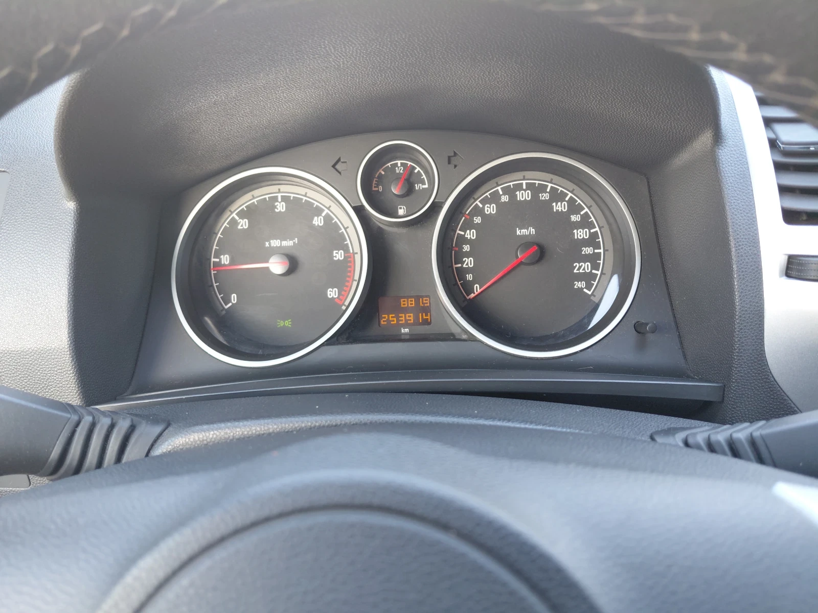 Opel Zafira 1.9 CDTi 6+ 1 | Mobile.bg � ����������� 17