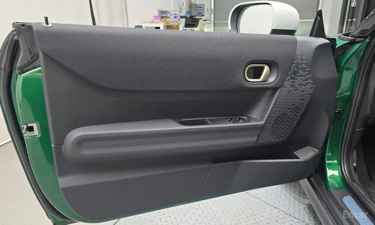 Mini Cooper C 4th Gen Classic | LED | Климатроник | , снимка 16 - Автомобили и джипове - 55032975