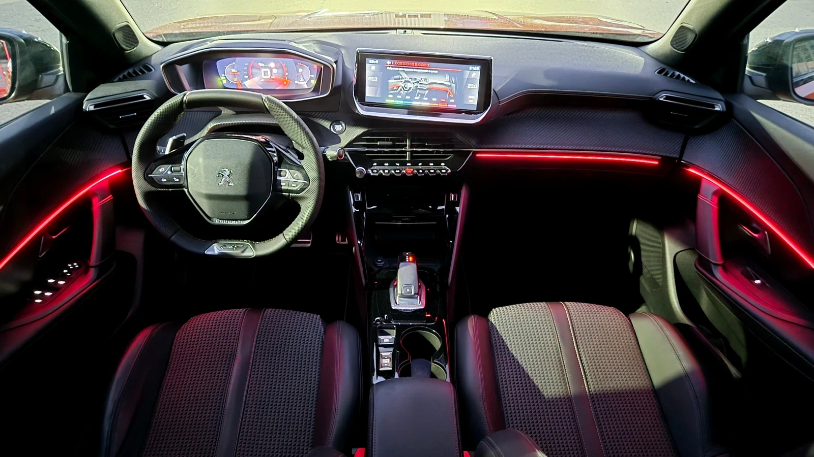 Peugeot 2008 GT 1.5 HDi / Keyless/ Дистроник /8мм.Верига!, снимка 12 - Автомобили и джипове - 55162168