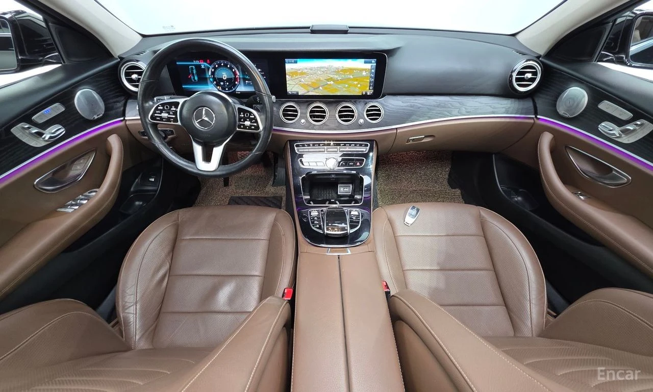 Mercedes-Benz E 300 4MATIC* ДИГИТАЛНО* ТАБЛО* BURMESTER* ОБДУХВАНЕ* ХЕ, снимка 7 - Автомобили и джипове - 55557752