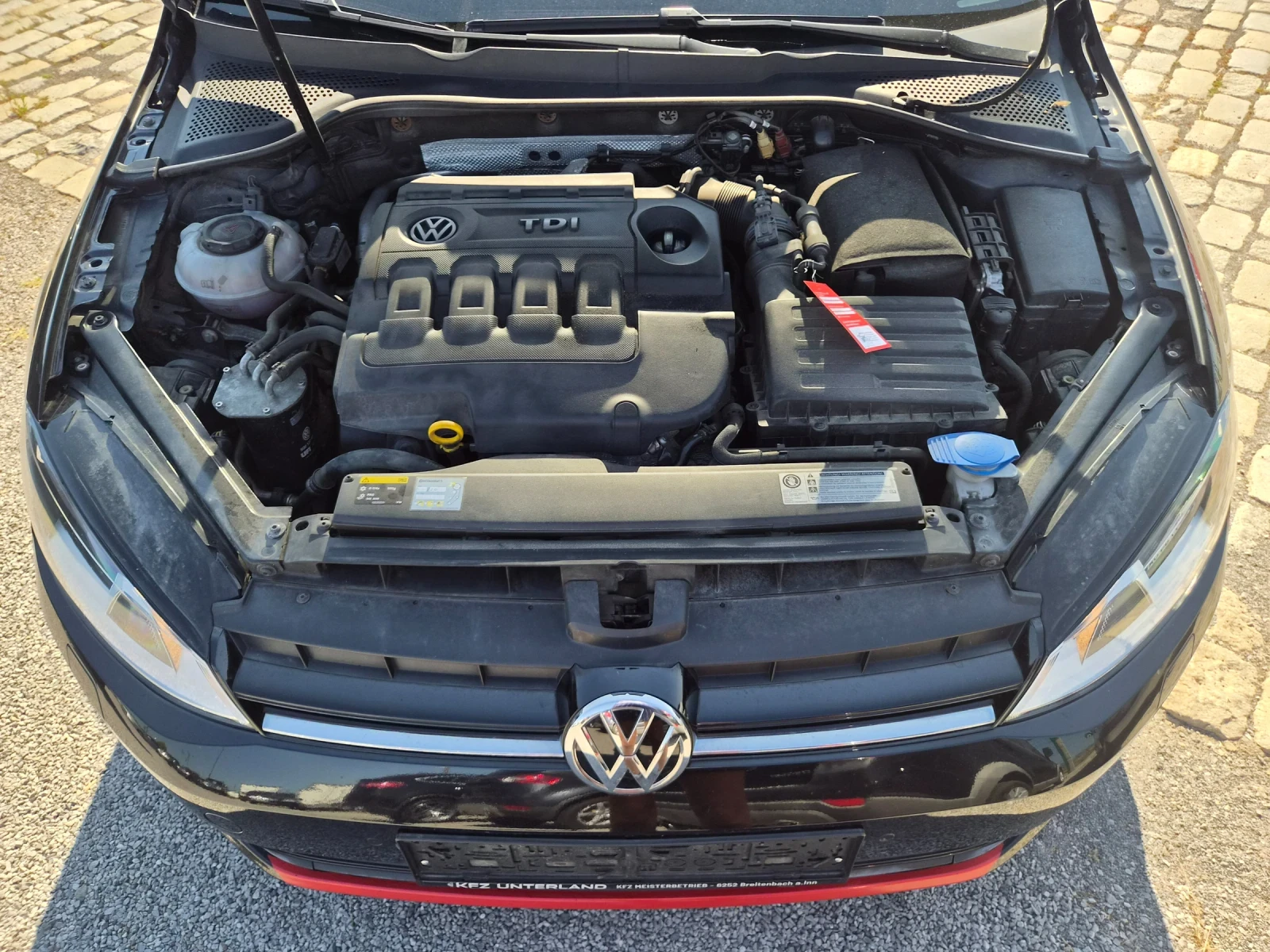 VW Golf 1.6TDI 90кс EU5 РЕАЛНИ КИЛОМЕТРИ , снимка 8 - Автомобили и джипове - 55636874