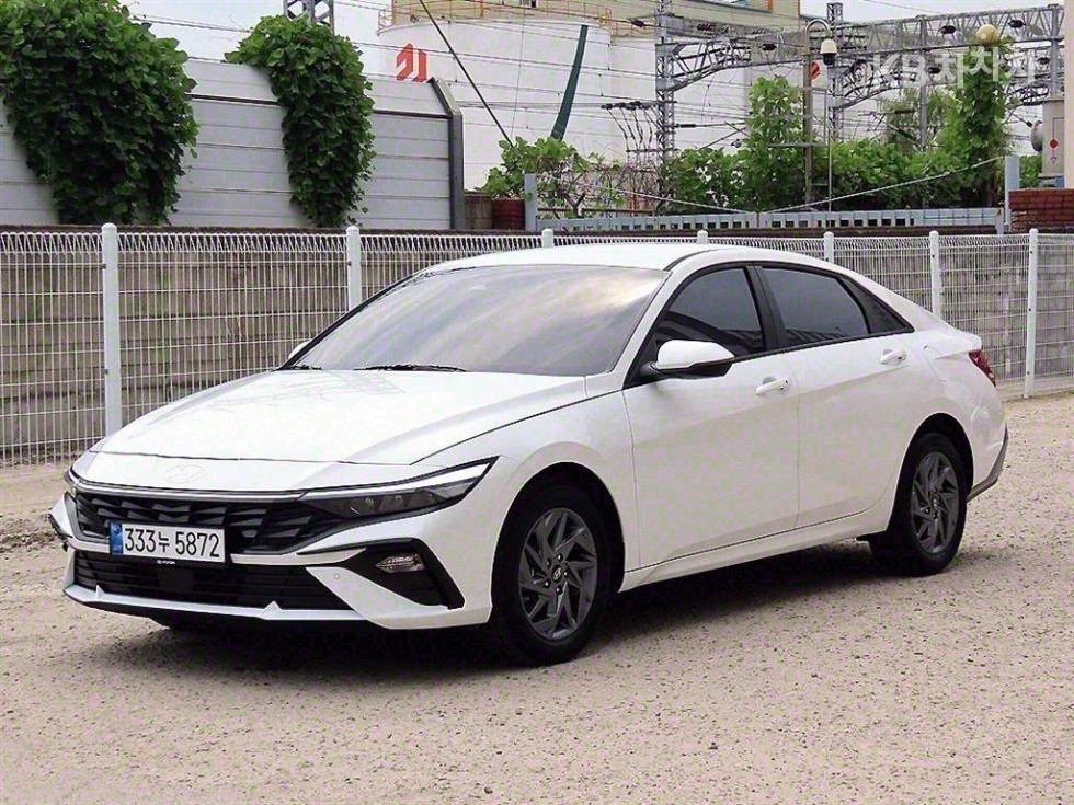 Hyundai Elantra INSPIRATION FULL ������ | Mobile.bg � ����������� 1