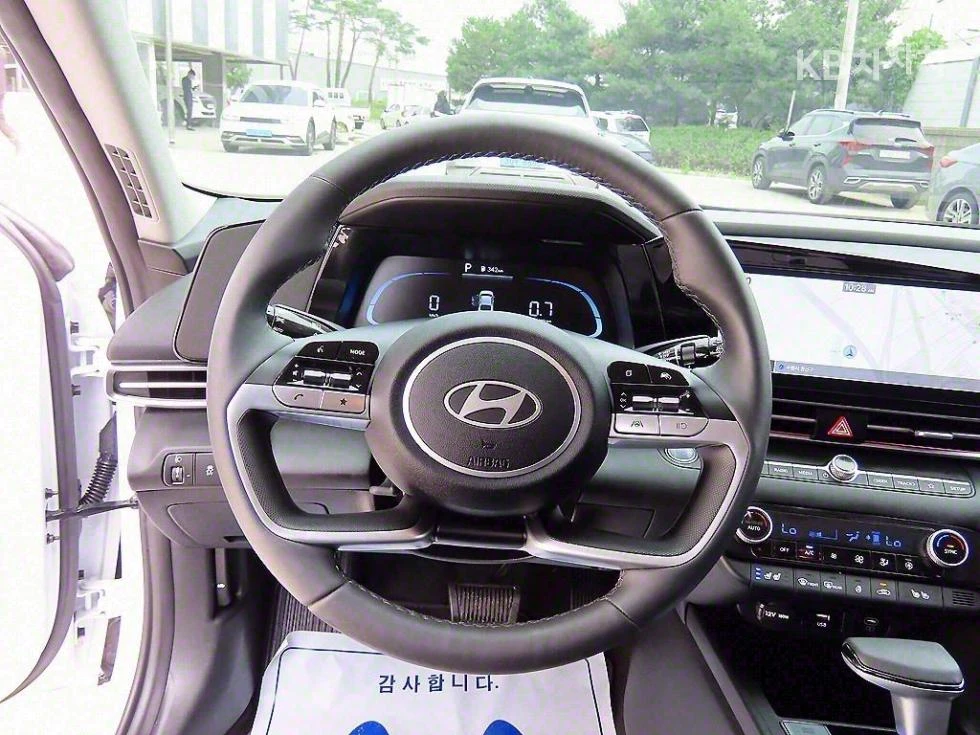 Hyundai Elantra INSPIRATION FULL ������ | Mobile.bg � ����������� 8
