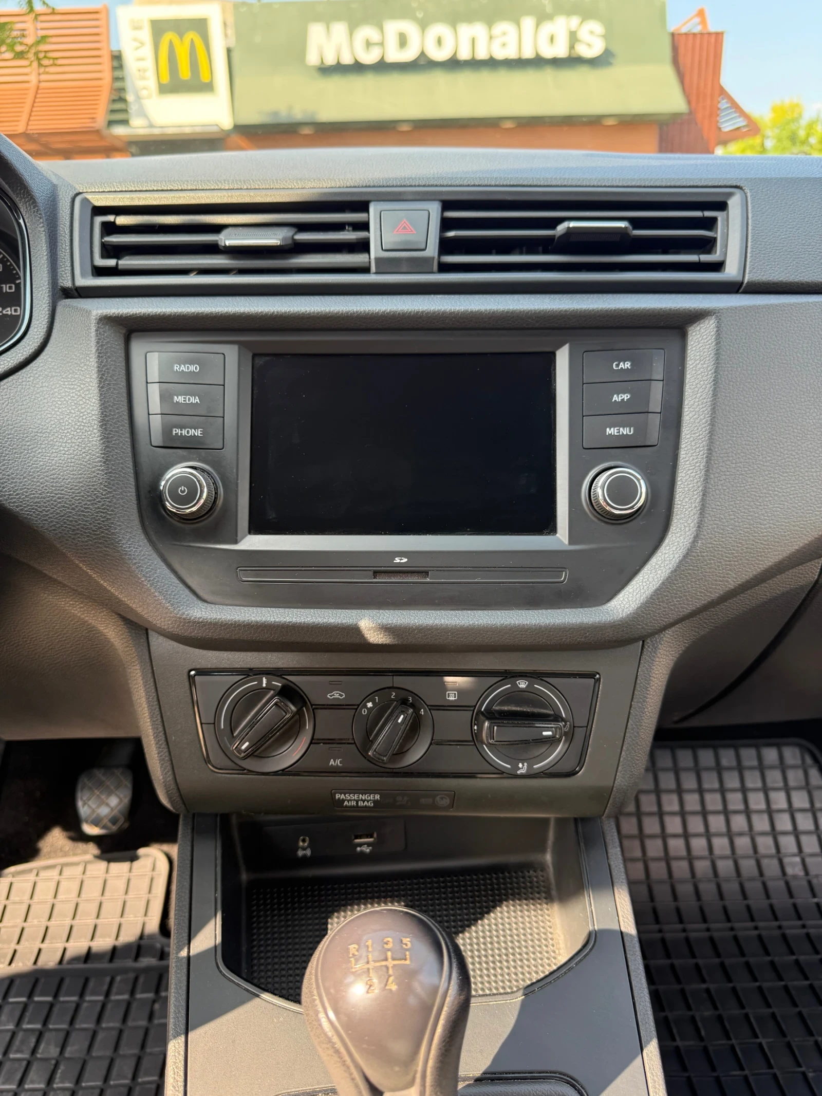 Seat Ibiza, снимка 8 - Автомобили и джипове - 55753331