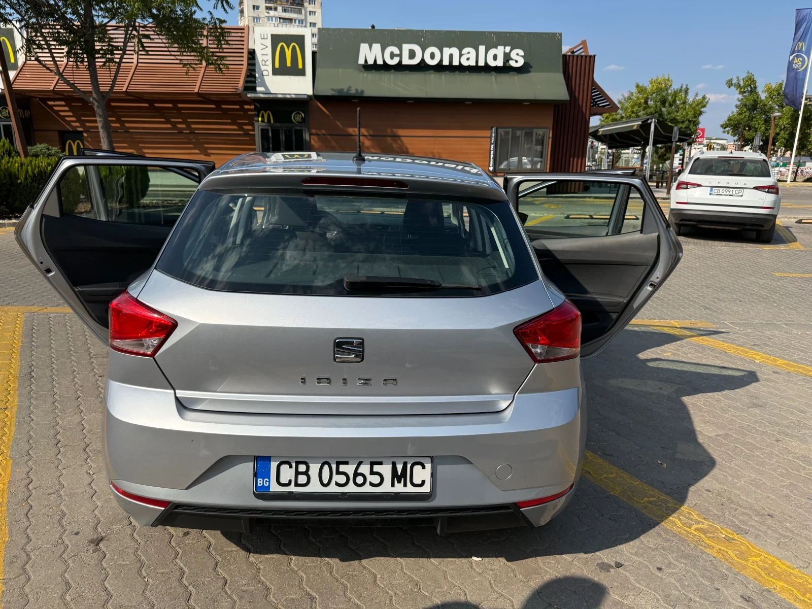 Seat Ibiza, снимка 5 - Автомобили и джипове - 55753331