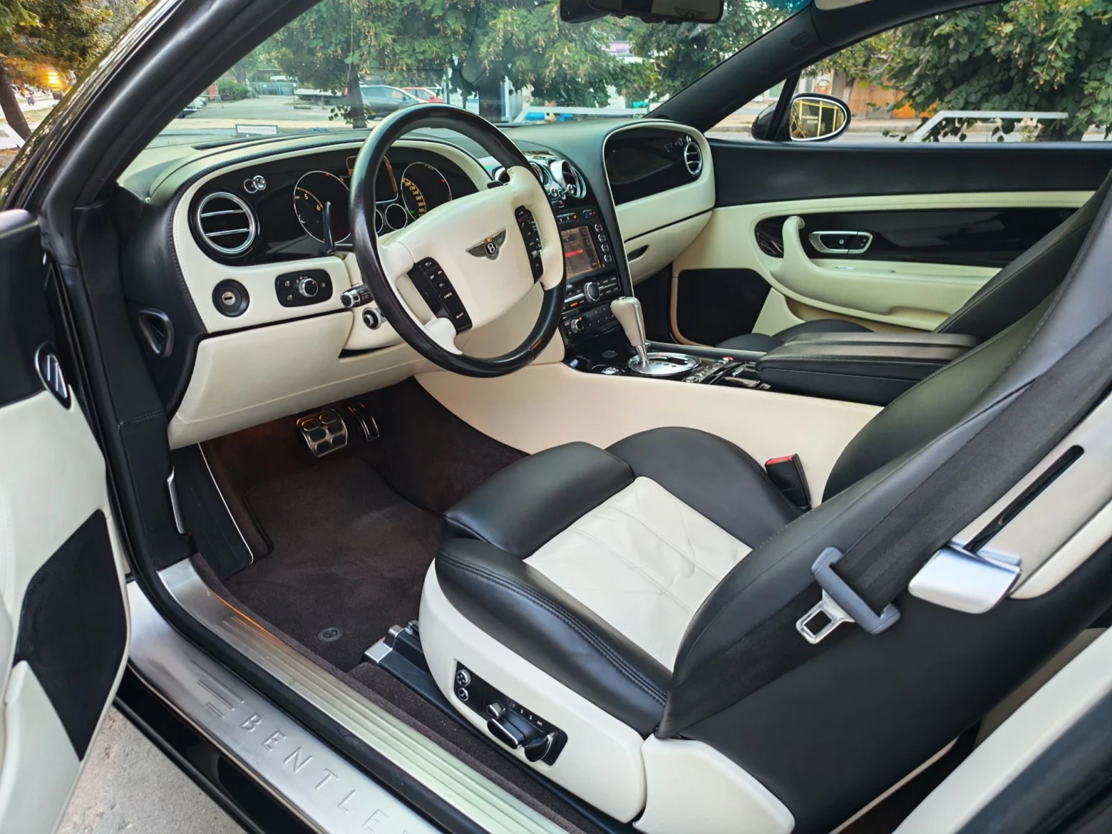 Bentley Continental gt Continental Gt , снимка 11 - Автомобили и джипове - 55768183