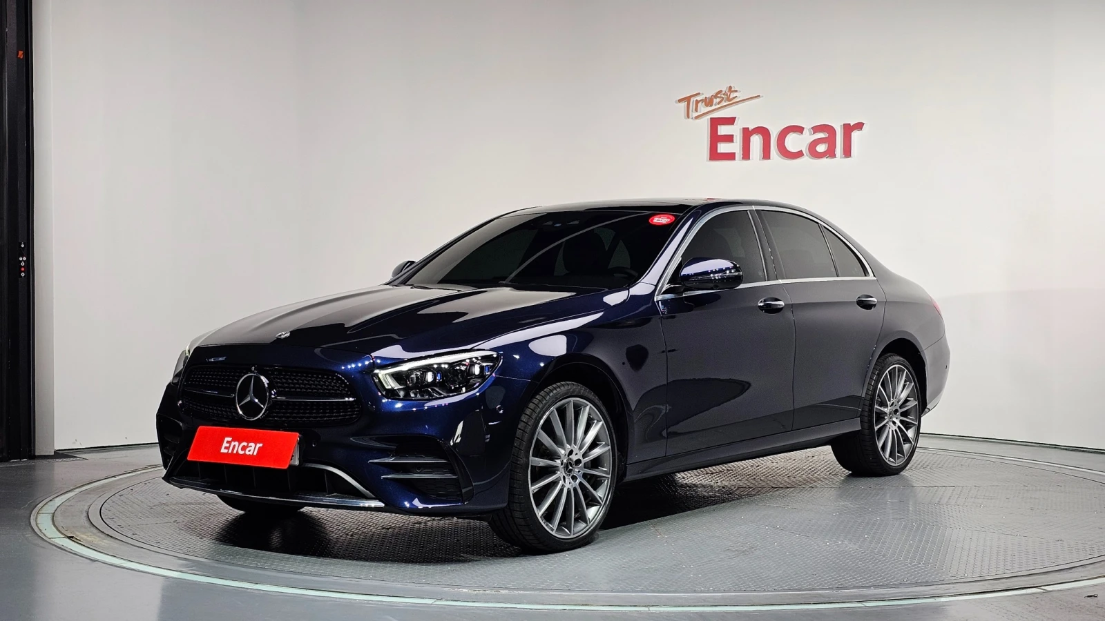 Mercedes-Benz E 350 4MATIC AMG Line | HUD | 360  | Ventilated Seats