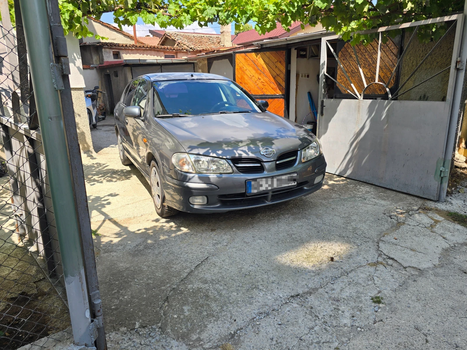 Nissan Almera, снимка 2 - Автомобили и джипове - 55874710