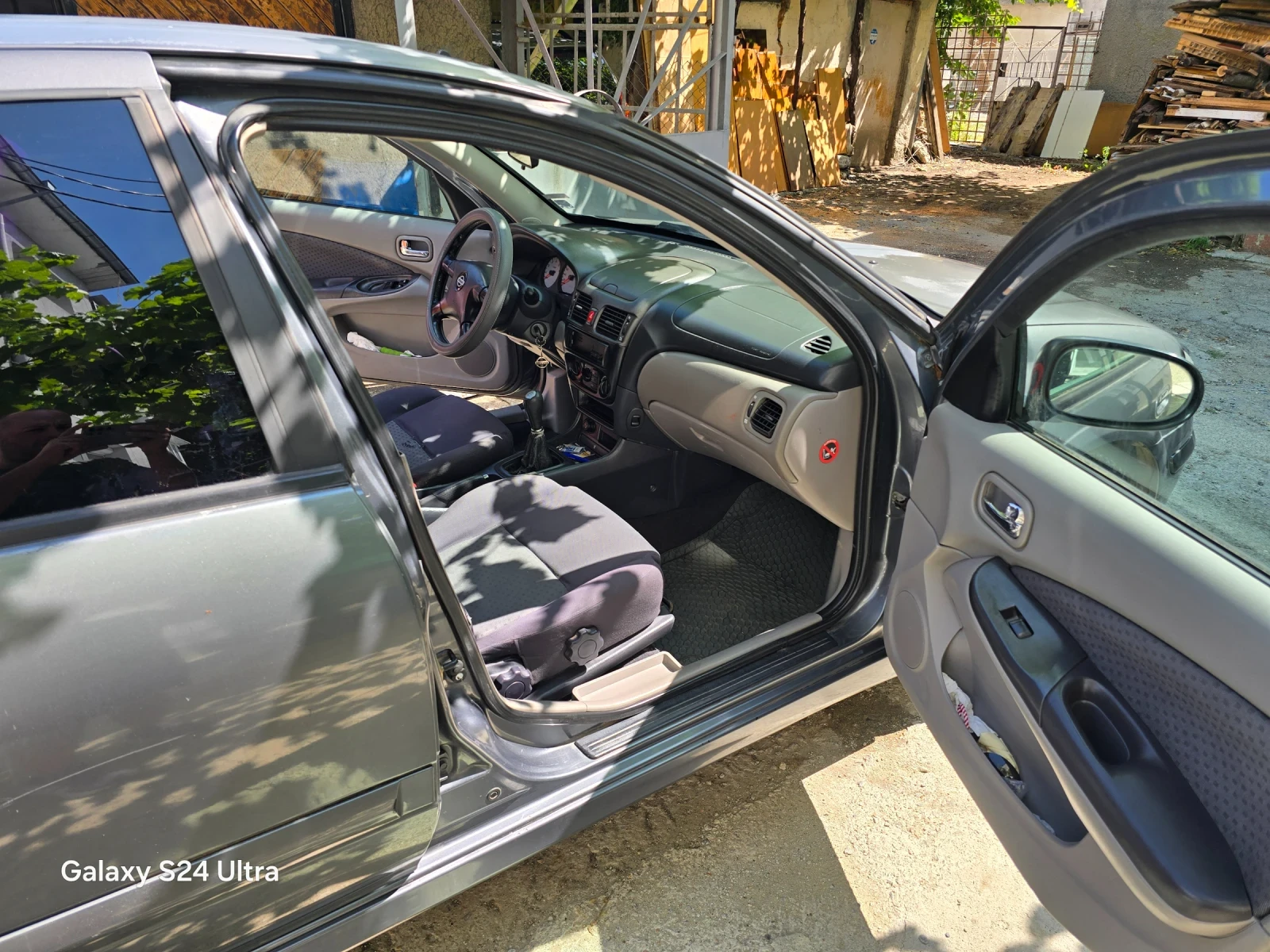 Nissan Almera, снимка 9 - Автомобили и джипове - 55874710