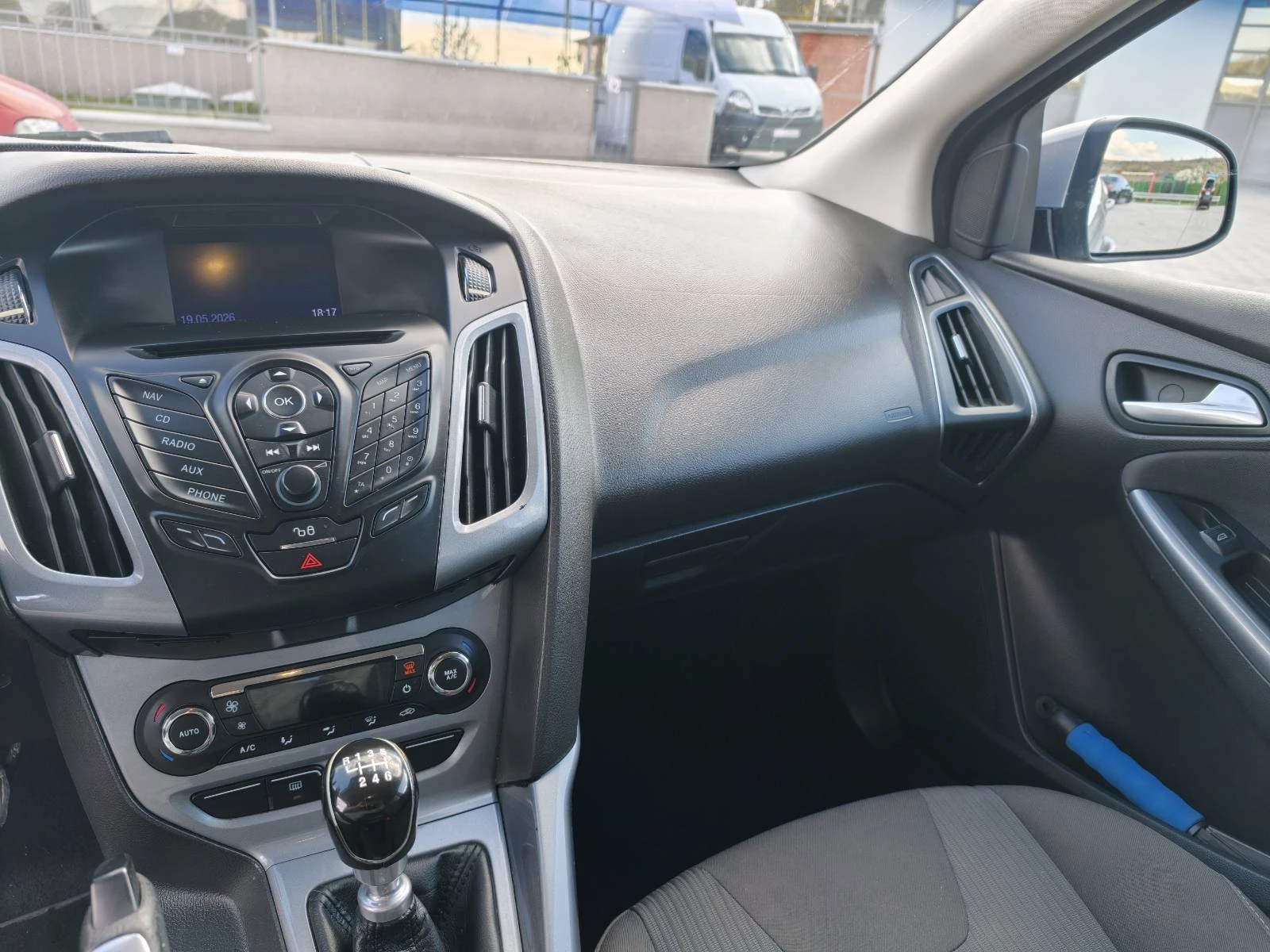 Ford Focus 1.6 Gen3, снимка 8 - Автомобили и джипове - 56024241