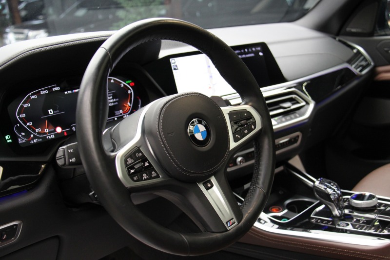 BMW X4 M50D/RSE/HARMAN&KARDON/Panorama/ , снимка 13 - Автомобили и джипове - 45136667