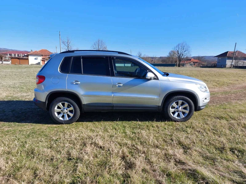 VW Tiguan, снимка 6 - Автомобили и джипове - 48103361