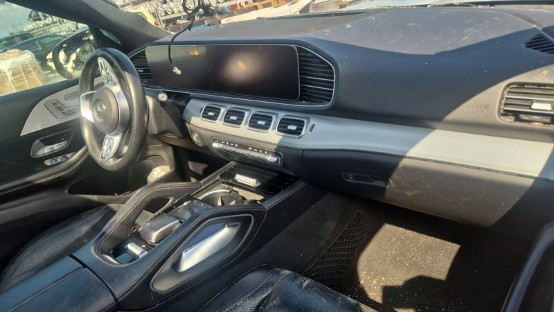 Mercedes-Benz GLE 400 D.AMG* Night* BURM* PANO* , снимка 11 - Автомобили и джипове - 50264011