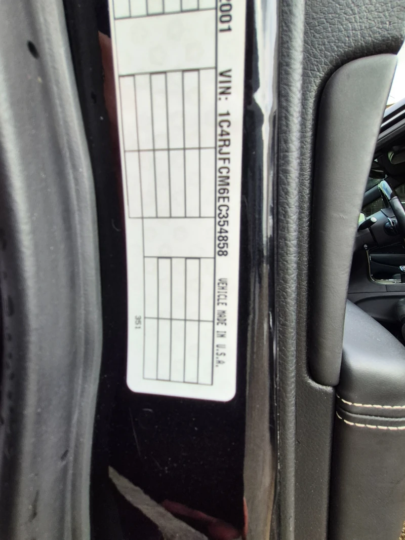 Jeep Grand cherokee 3.0d, снимка 17 - Автомобили и джипове - 52350595