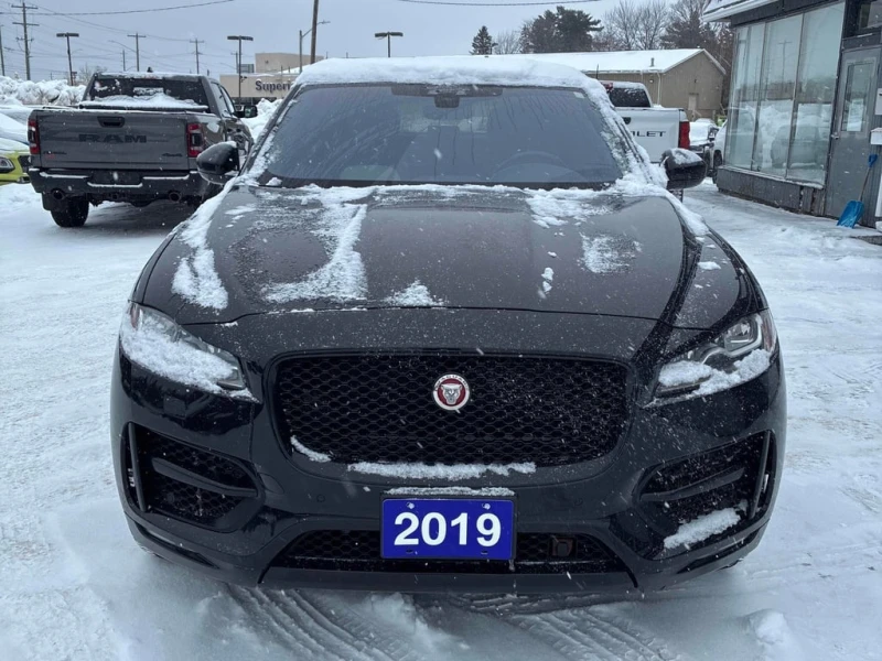 Jaguar F-PACE * R Sport * CARFAX * ЦЕНА ДО БГ, снимка 2 - Автомобили и джипове - 53236773