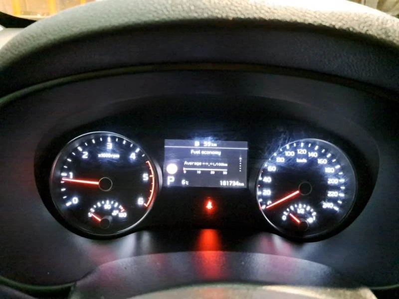 Kia Sportage (KATO НОВА), снимка 9 - Автомобили и джипове - 53087392