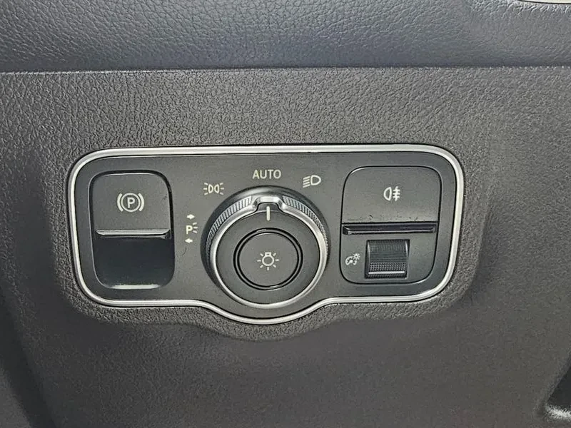 Mercedes-Benz GLB 250 4MATIC, снимка 15 - Автомобили и джипове - 55174694