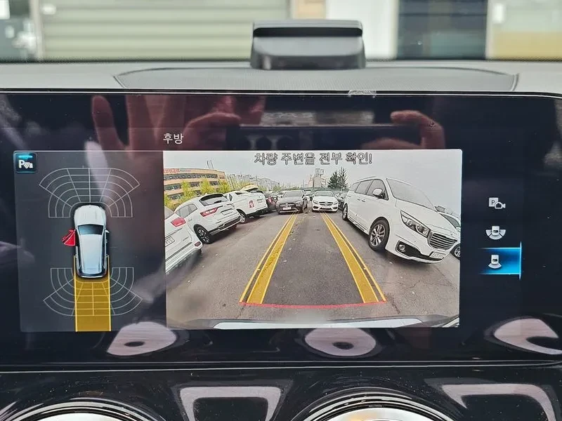 Mercedes-Benz GLB 250 4MATIC, снимка 11 - Автомобили и джипове - 55174694