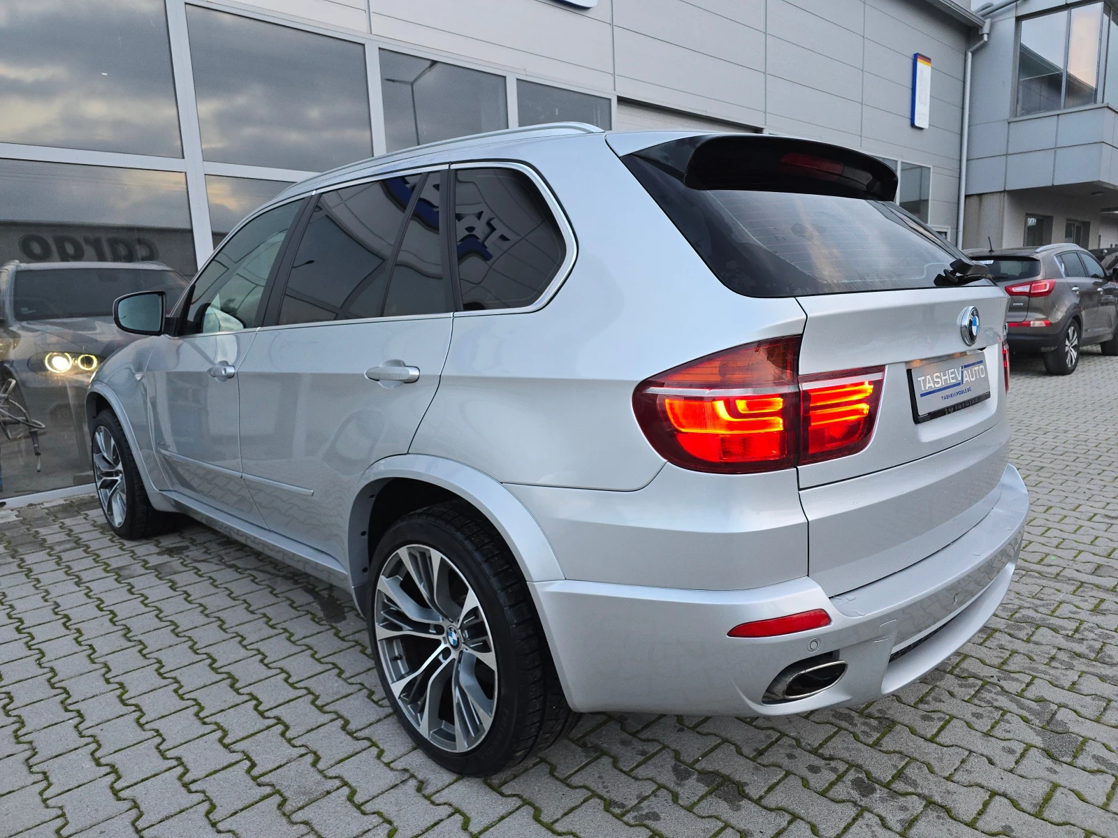 BMW X5 4.0D!! M-PAKET!! 7-МЕСТА!! - изображение 9