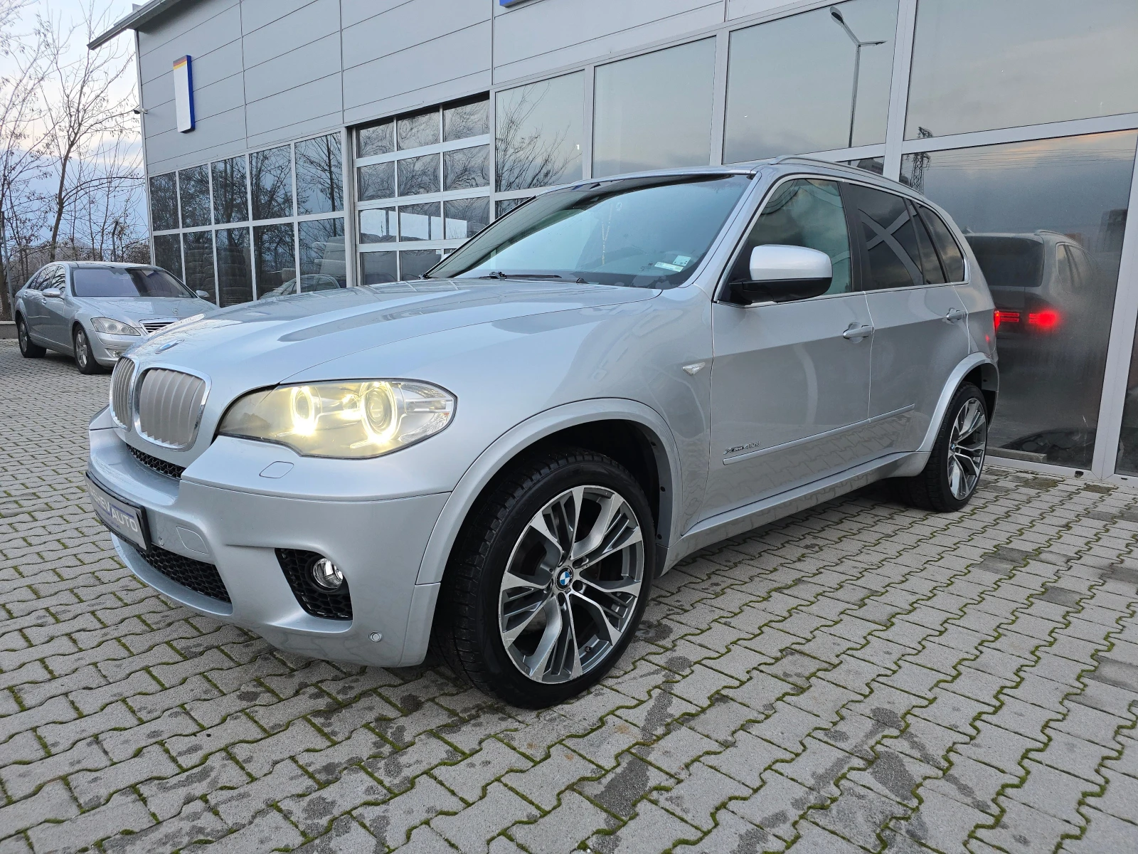 BMW X5 4.0D!! M-PAKET!! 7-МЕСТА!! - изображение 5