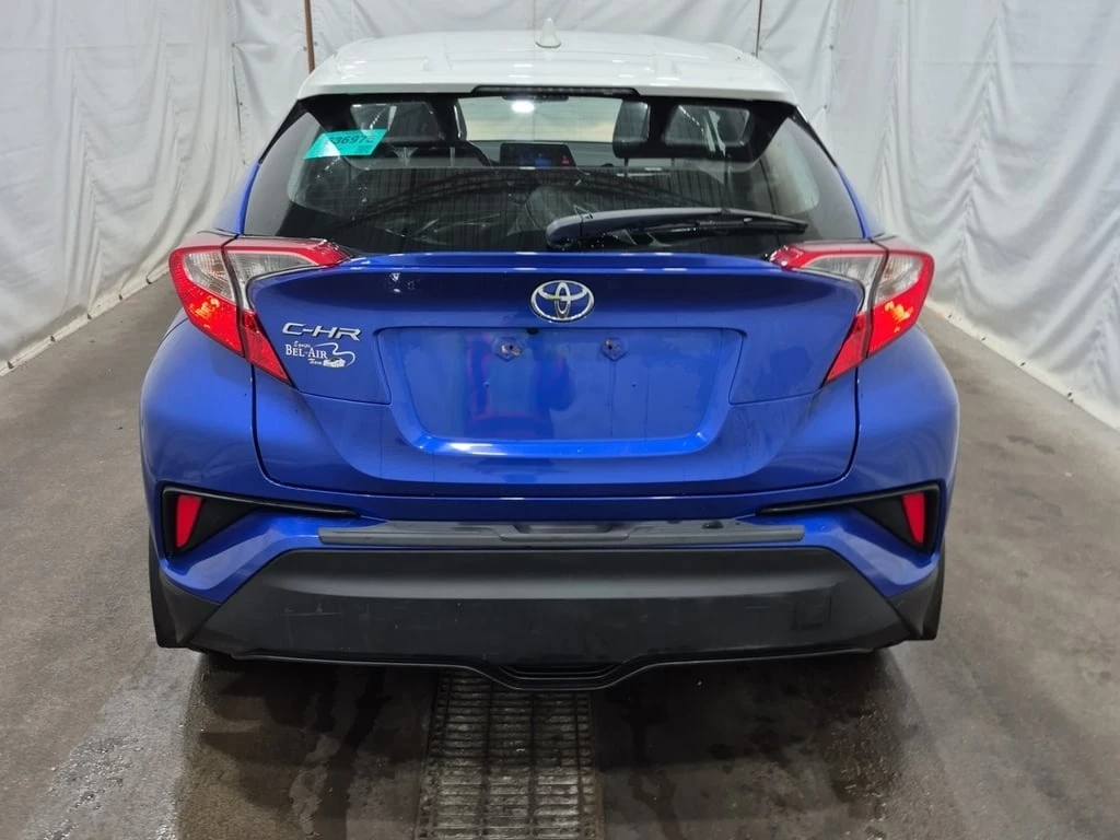 Toyota C-HR * XLE * CARFAX *    | Mobile.bg   5