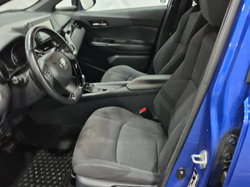 Toyota C-HR * XLE * CARFAX *    | Mobile.bg   8