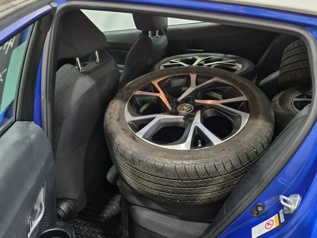 Toyota C-HR * XLE * CARFAX *    | Mobile.bg   12