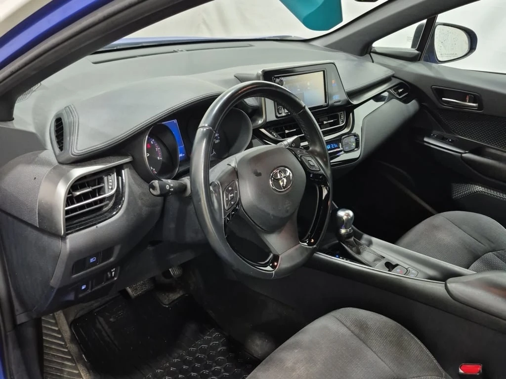 Toyota C-HR * XLE * CARFAX *    | Mobile.bg   9