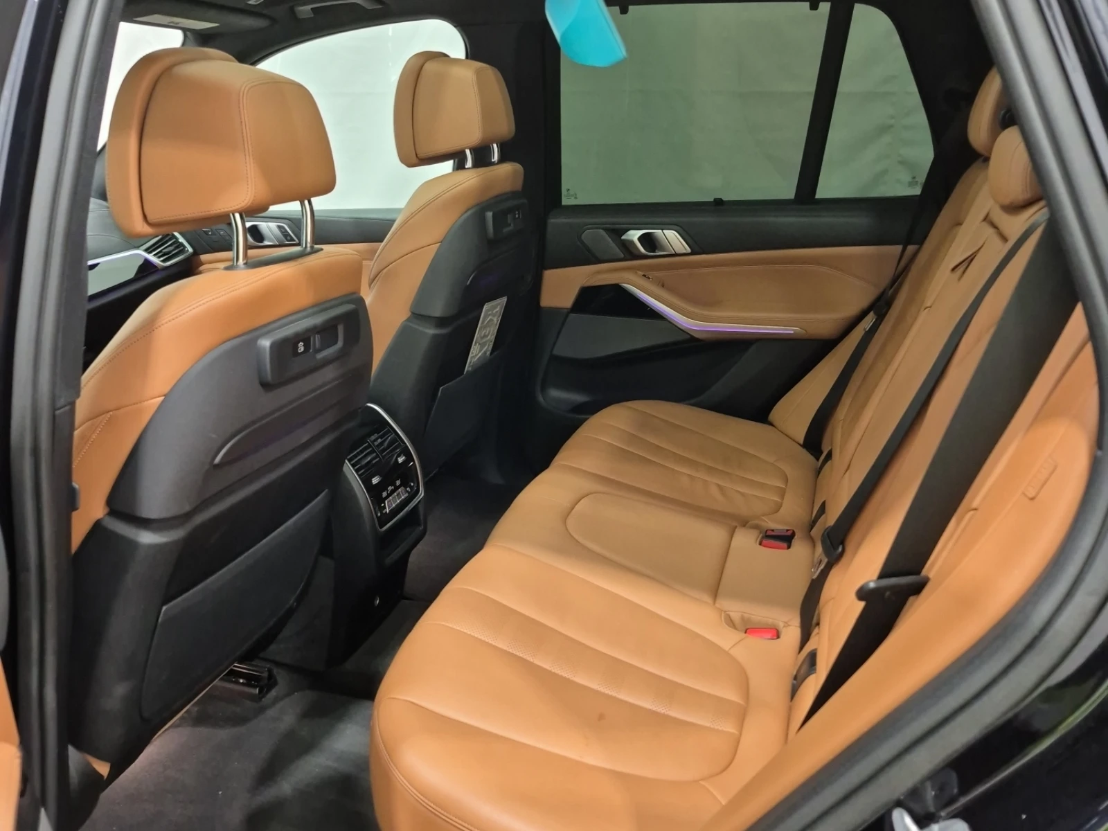 BMW X5 40i M Sport Shadow Line - изображение 10