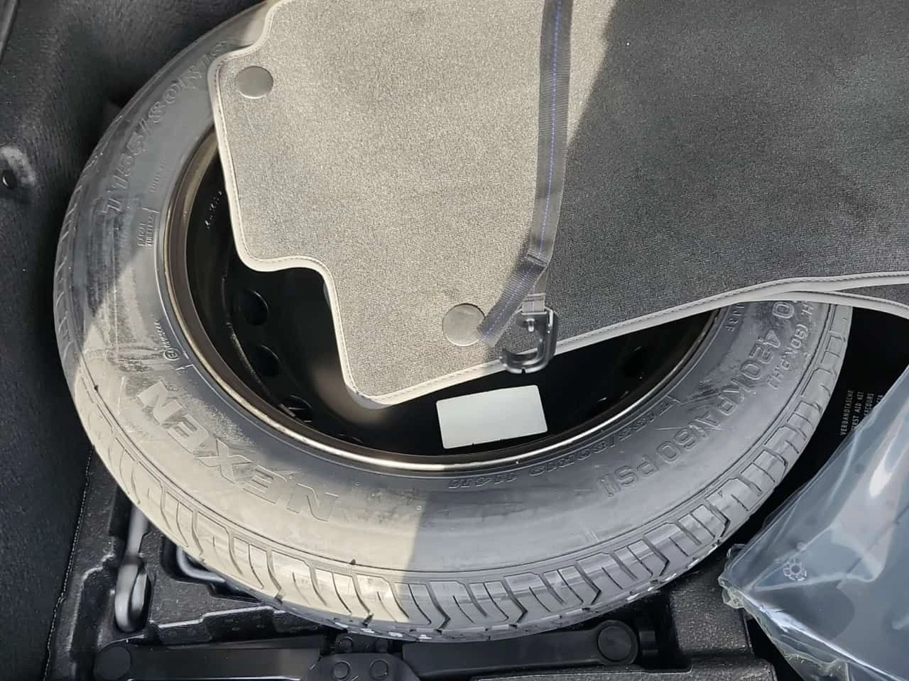 Mercedes-Benz GLE 350 BURMESTER/ПАНОРАМА/ДИСТРОНИК, снимка 14 - Автомобили и джипове - 54006124