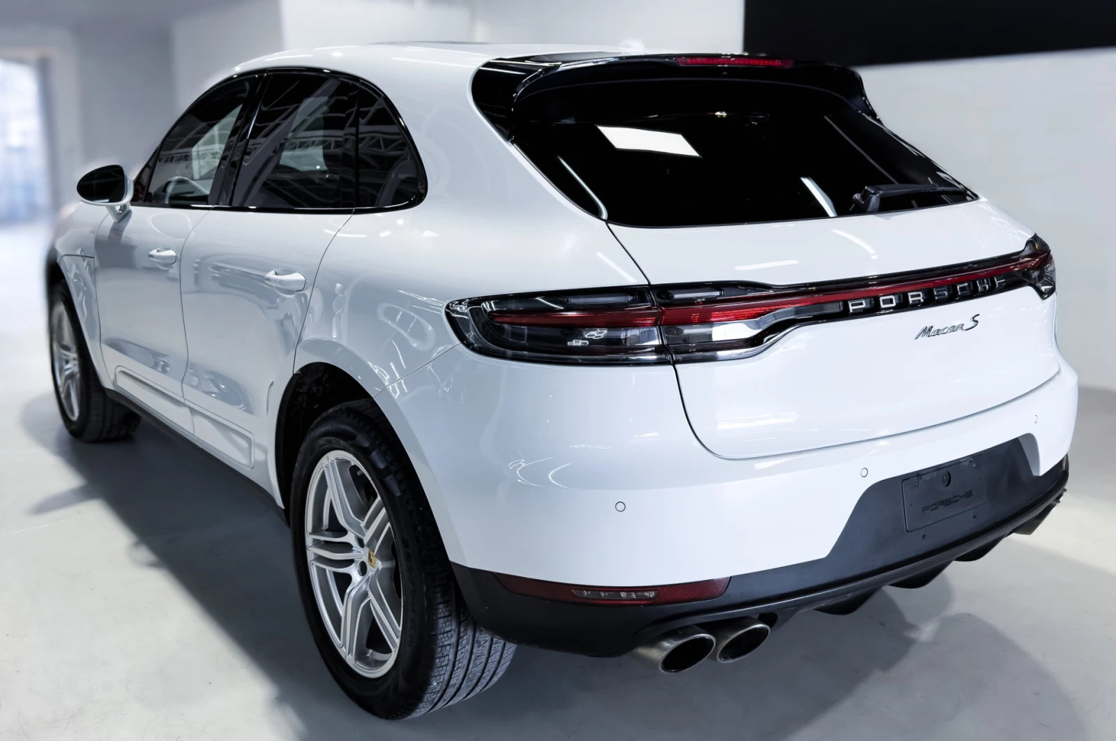 Porsche Macan S* PANOROOF* BOSE* COOLED SEATS* , снимка 4 - Автомобили и джипове - 54633826