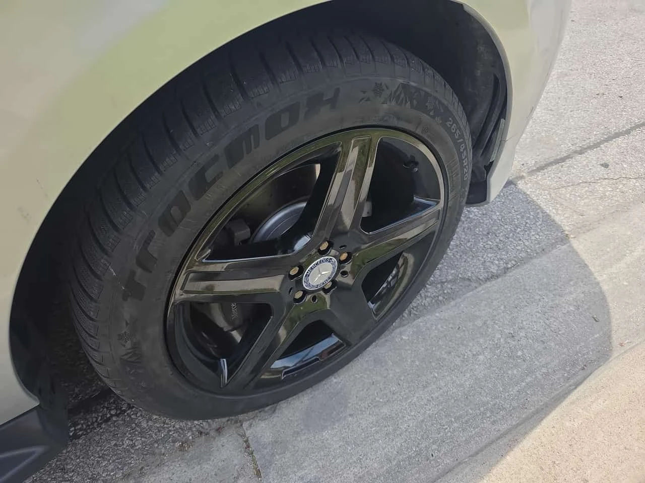 Mercedes-Benz ML 350 4MATIC * 360 KAMEPA* ПАНОРАМА* ПОДГРЕВИ* , снимка 6 - Автомобили и джипове - 54812743