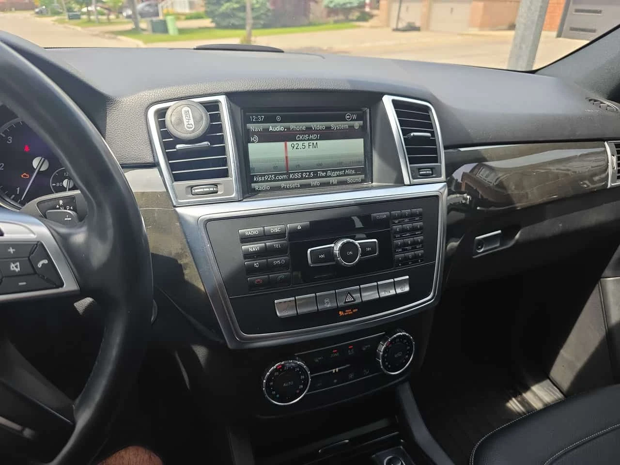 Mercedes-Benz ML 350 4MATIC * 360 KAMEPA* ПАНОРАМА* ПОДГРЕВИ* , снимка 9 - Автомобили и джипове - 54812743
