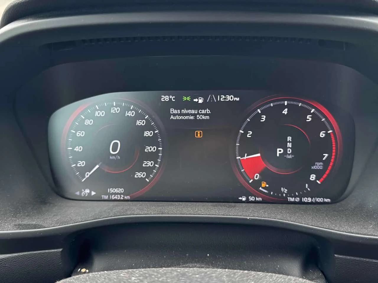 Volvo XC40 T5 AWD/ПАНОРАМА/360 КАМЕРИ, снимка 8 - Автомобили и джипове - 54903918