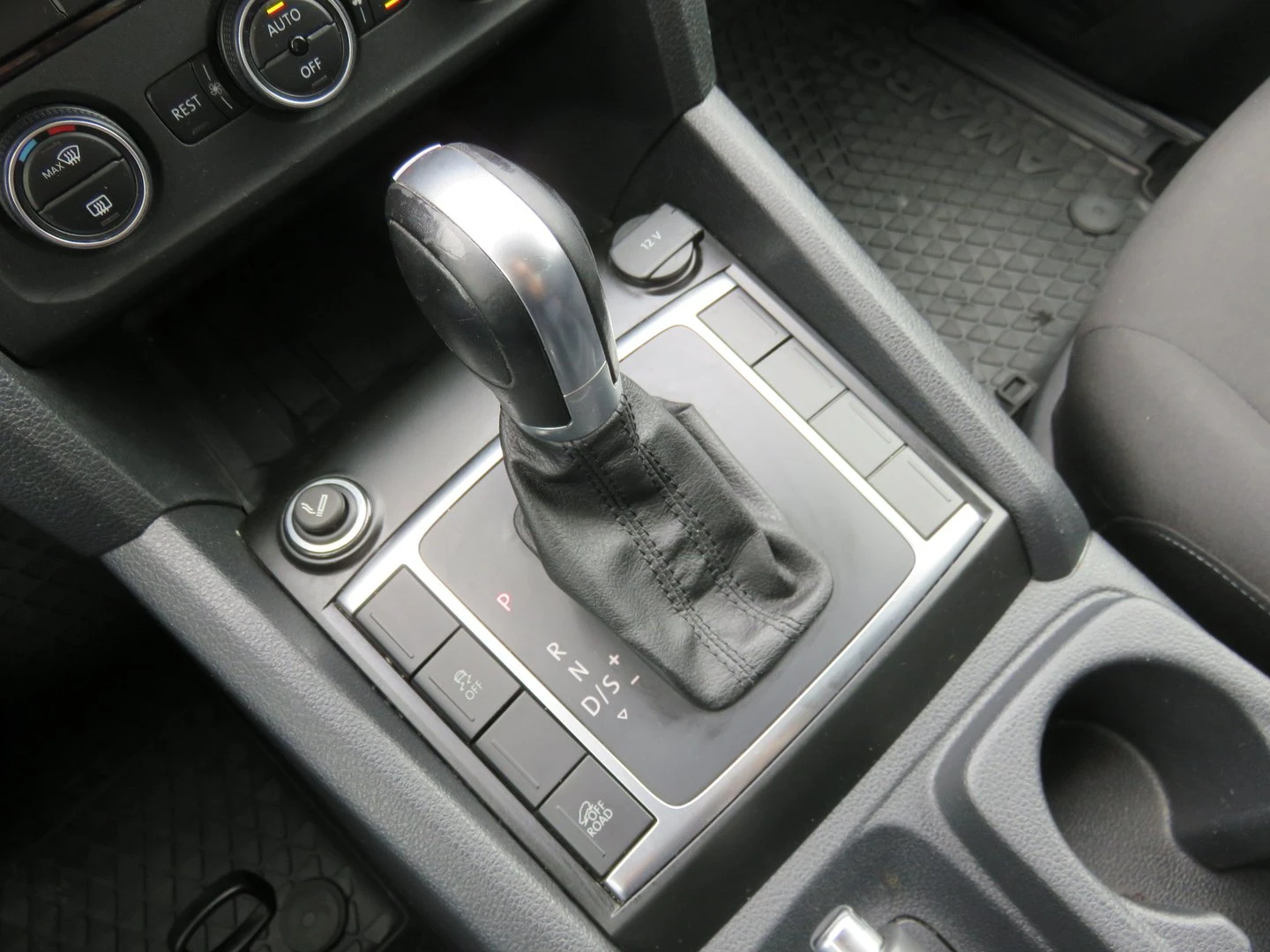VW Amarok, снимка 11 - Автомобили и джипове - 55464339