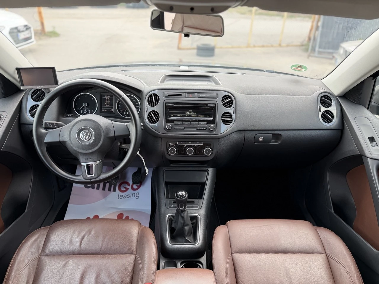 VW Tiguan 2.0TDI 4MOTION, снимка 15 - Автомобили и джипове - 55598830