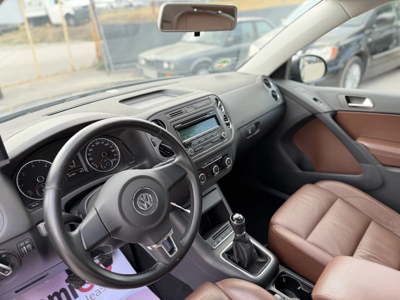 VW Tiguan 2.0TDI 4MOTION, снимка 10 - Автомобили и джипове - 55598830