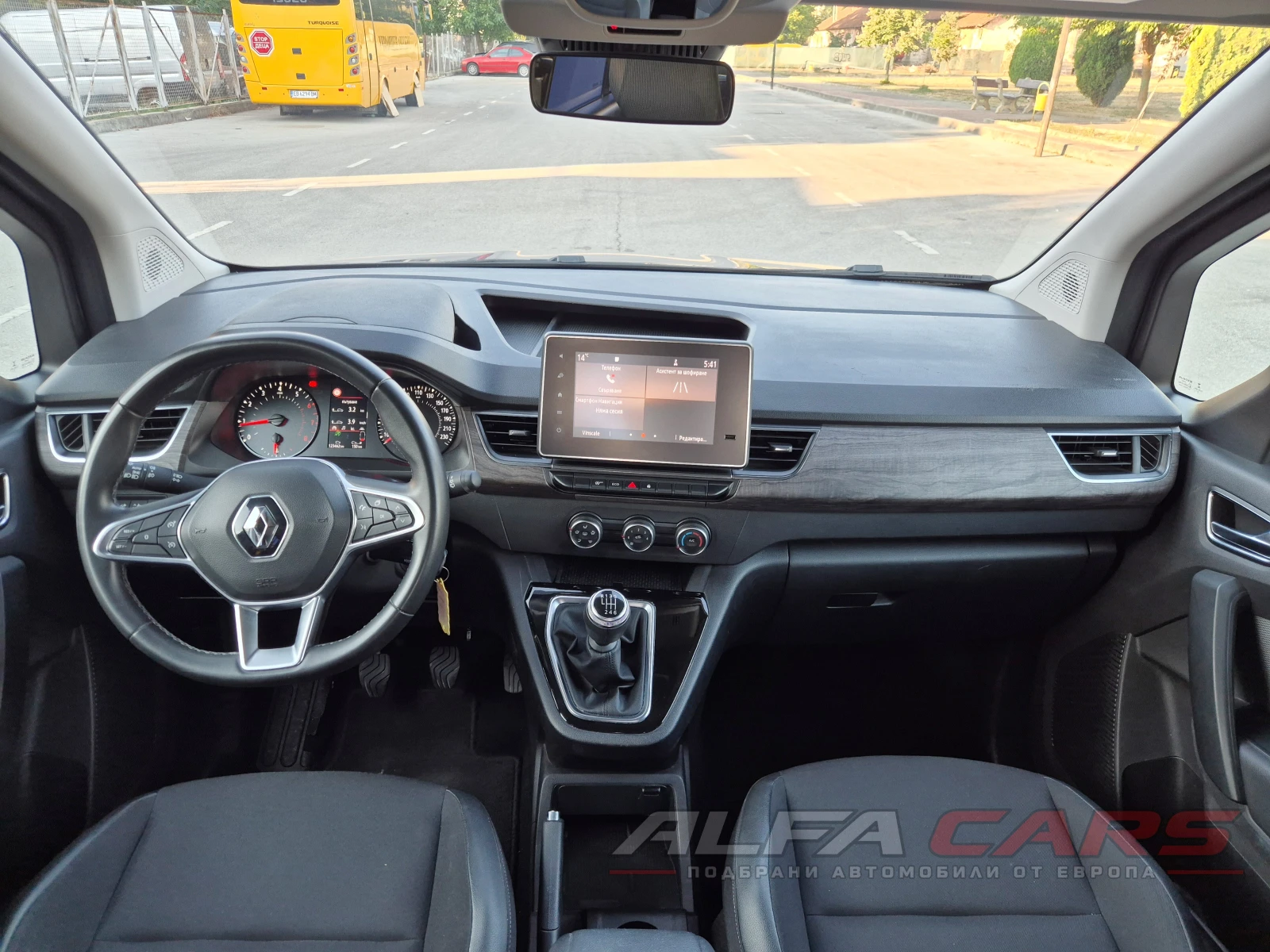 Renault Kangoo 1.3 Tce, Techno, снимка 10 - Автомобили и джипове - 55708419