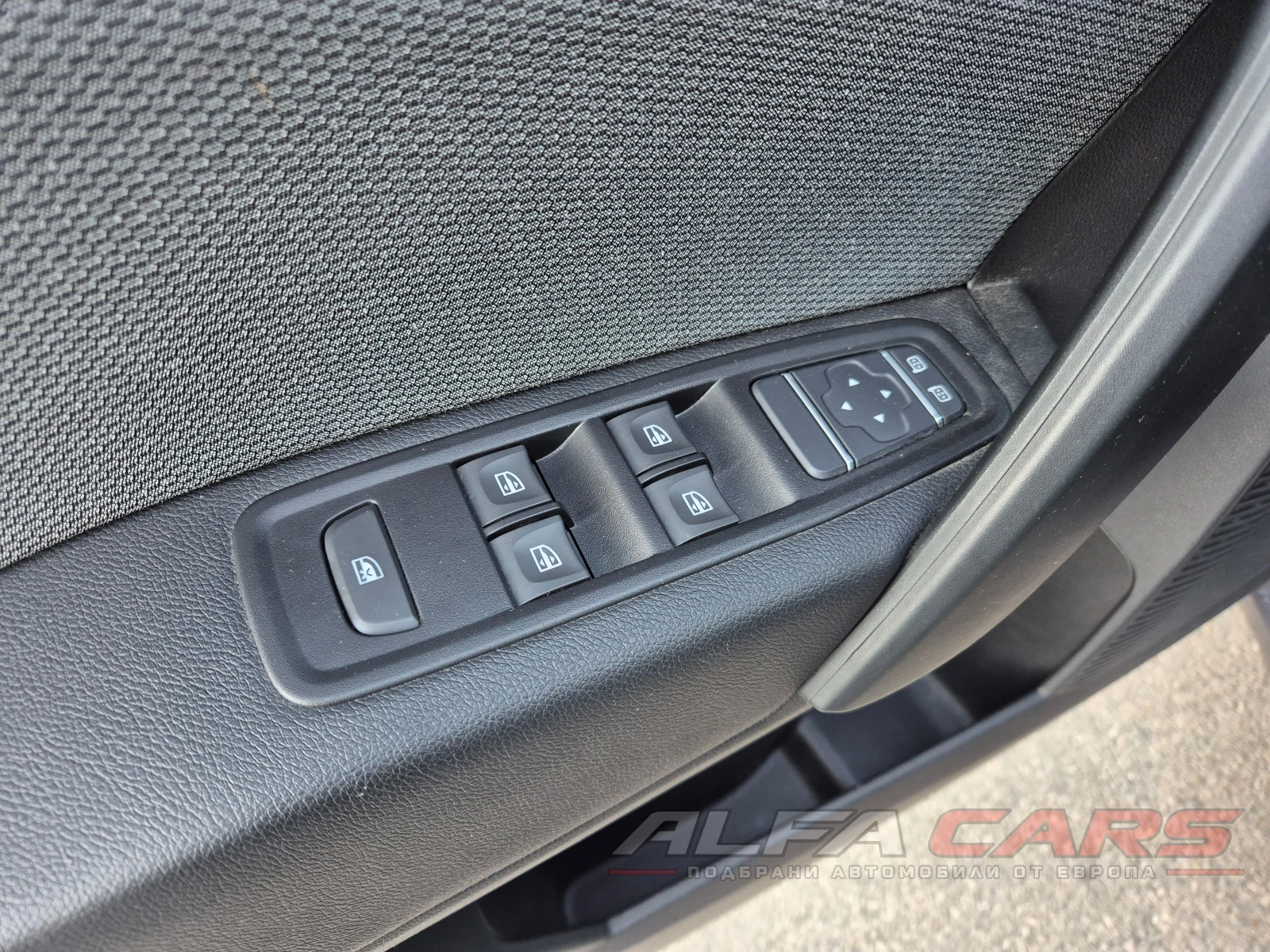 Renault Kangoo 1.3 Tce, Techno, снимка 14 - Автомобили и джипове - 55708419