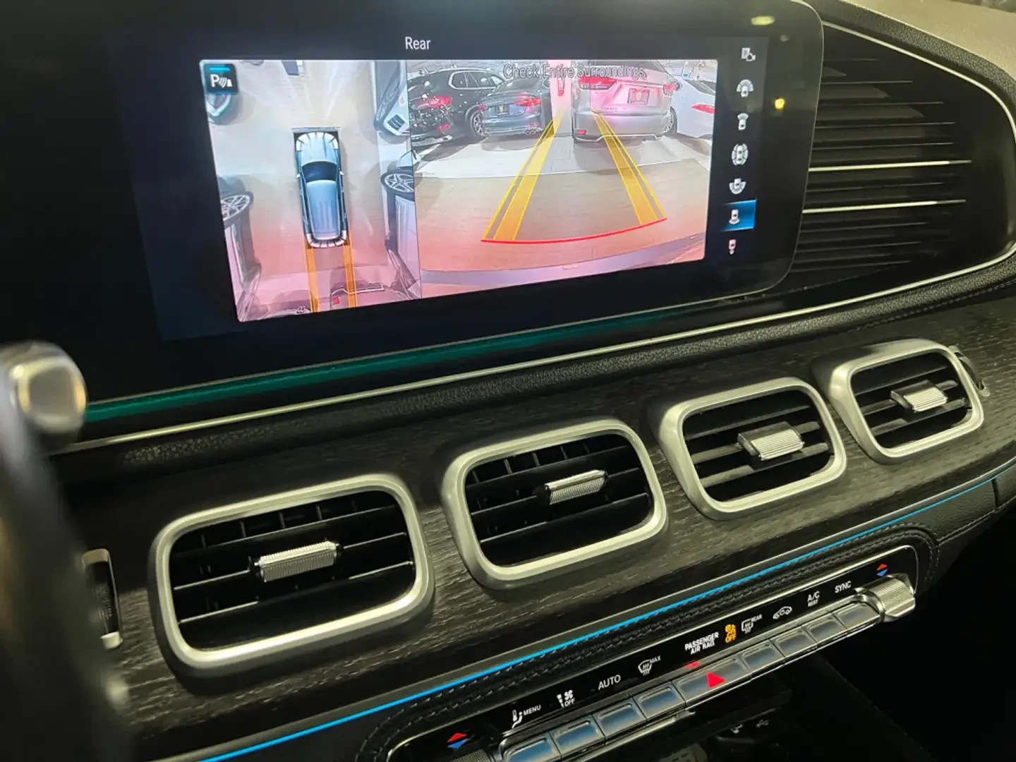 Mercedes-Benz GLE 350 AMG PACKAGE/NIGHT PACKAGE/HEAD UP/360/, снимка 9 - Автомобили и джипове - 56107490