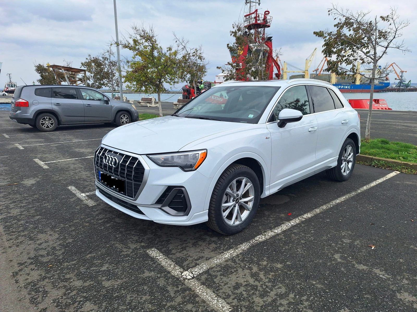 Audi Q3 45 TFSI Premium S Line Quattro, снимка 4 - Автомобили и джипове - 56739231
