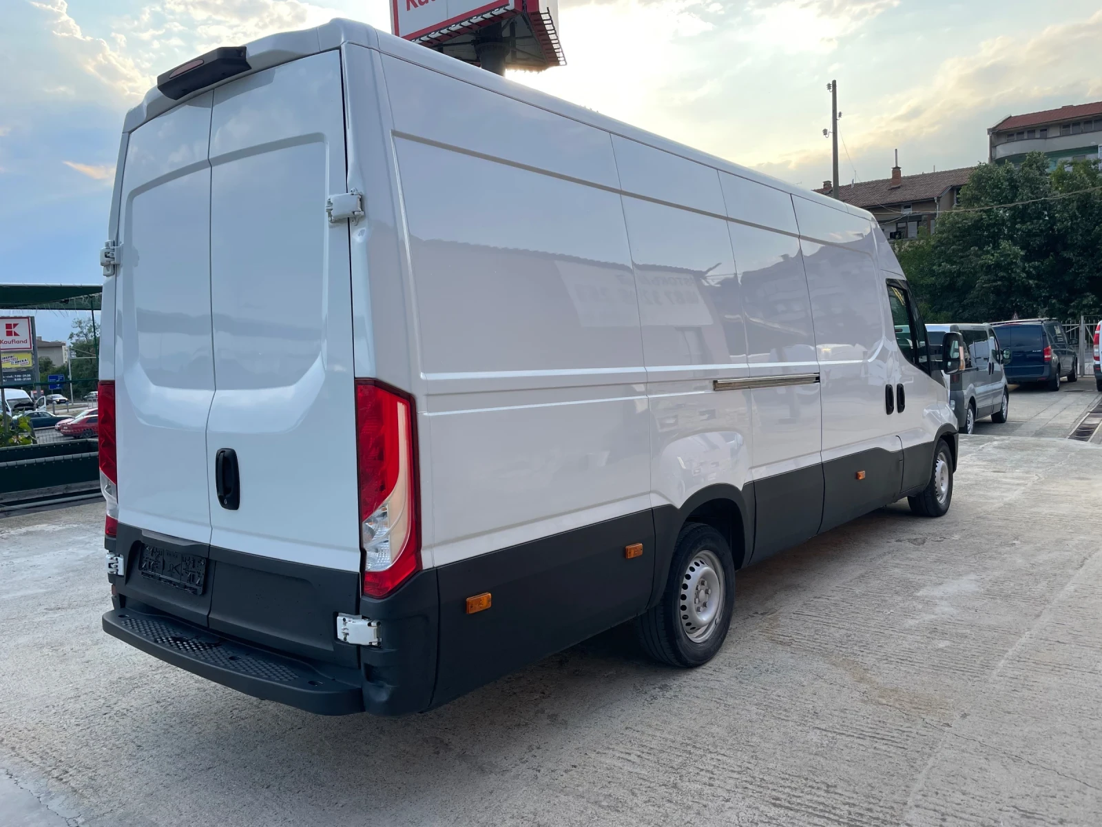 Iveco 35s15 3.0D - изображение 3